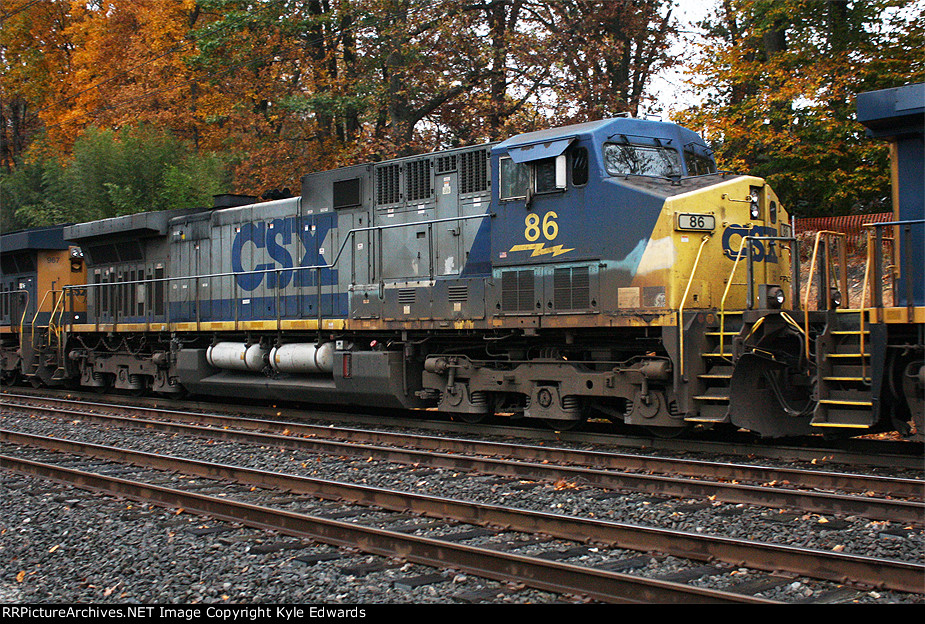 CSX AC4400CW #86 on M034-27